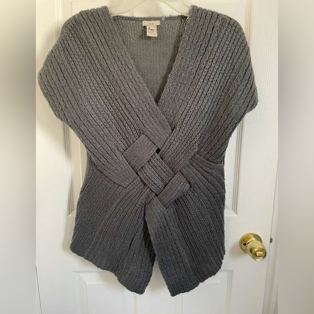Elegant Gray Knit Women's Poncho